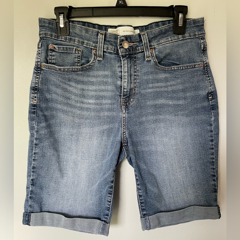 Signature by Levi Strauss Denim Shorts, Size 10-W30